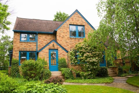 Beautiful brick home 3 blocks to downtown 3 blocks to the beach.