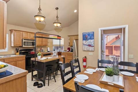Spacious entertaining kitchen.