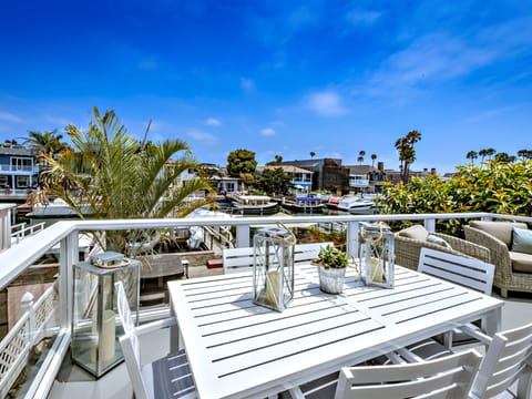 Deck Dining