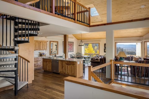 Chaparral main floor