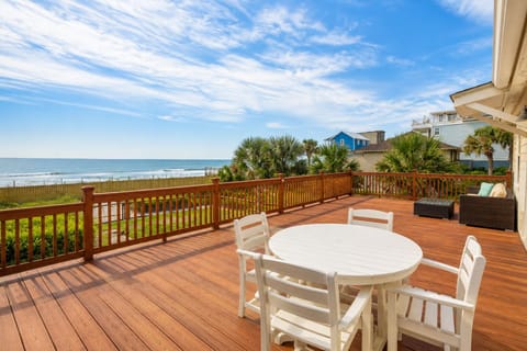Welcome to Folly! Upper deck area features a view of the ocean!