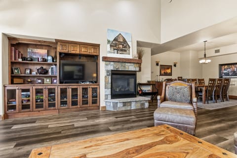 Gas Fireplace, HDTV