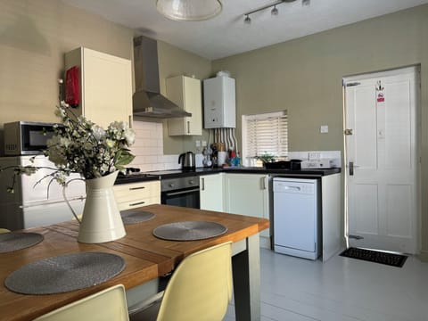 spacious kitchen diner with all mod-cons