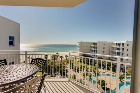 Dine outside while watching the waves roll up on the shore.