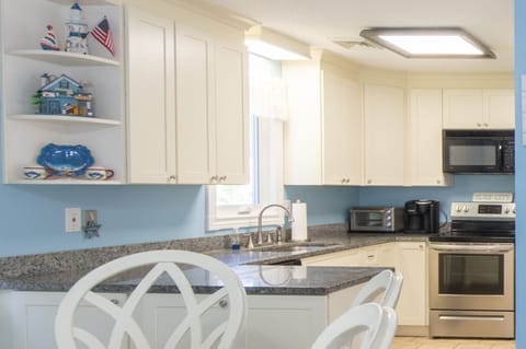 Kitchen area - Kitchen was updated in 2019