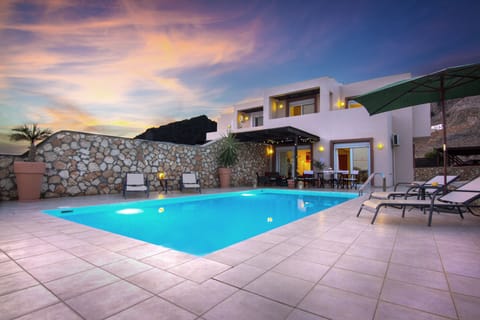 Spacious outdoor living