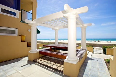 Common area at complex.