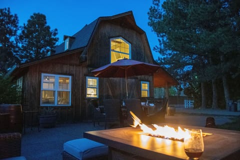 The Barn- spring patio ready