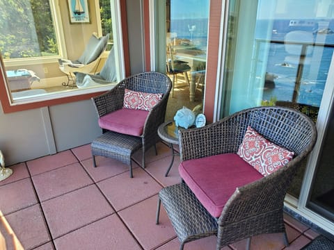 Patio Chairs & Table
