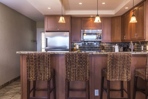 Unit E6 Kitchen - with bar seating for four (additional seating on lanai)