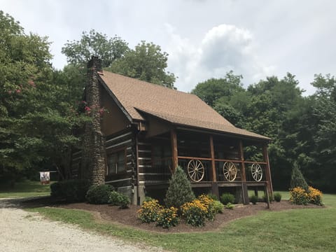 Rustic elegance in the hills of Middle Tennessee an hour south of Nashville.