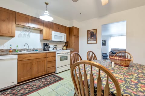 Eat in Kitchen