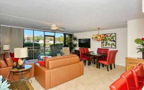 Open floor plan 