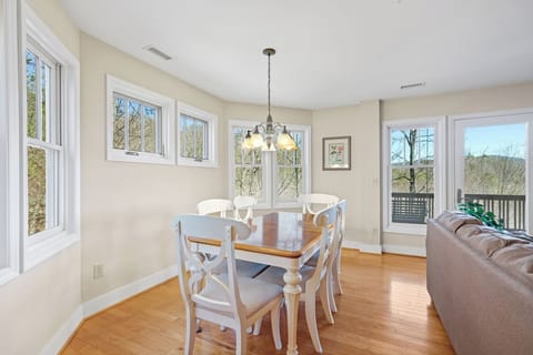 Dining Room Area