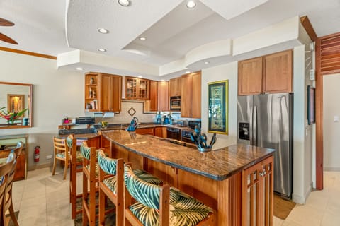 4 Place Seating at Island