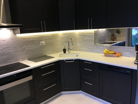 Stunning Chef’s Kitchen with all conveniences