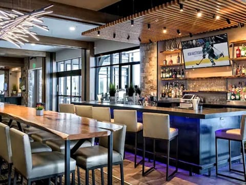 Lobby bar is open for all guests