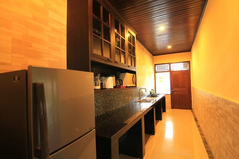 5 bedroom villa with Private Pool