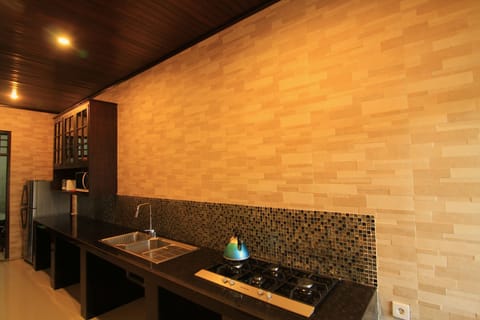 5 bedroom villa with Private Pool