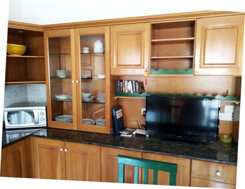 Villa Naxxar Malta - Fully equipped kitchen with A/C and more
