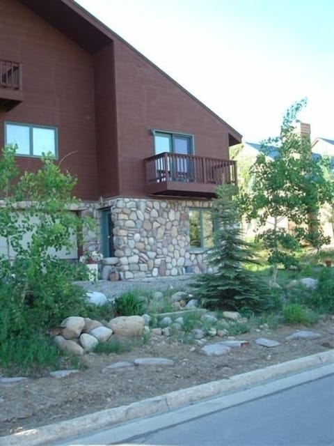 View sunsets from your west facing deck