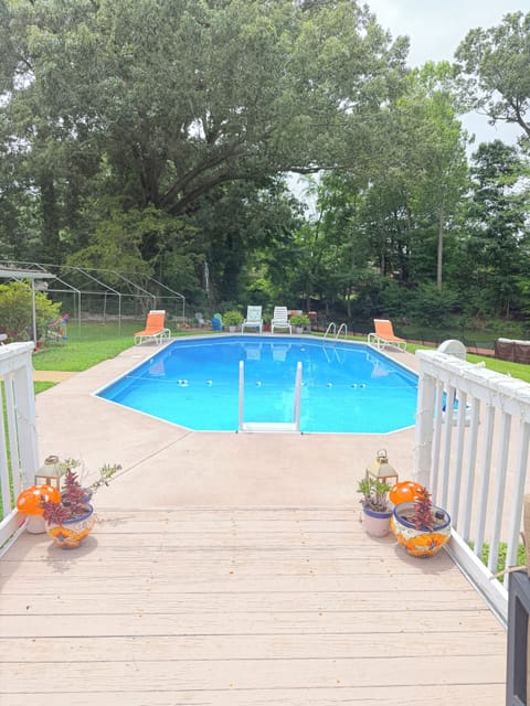Private pool