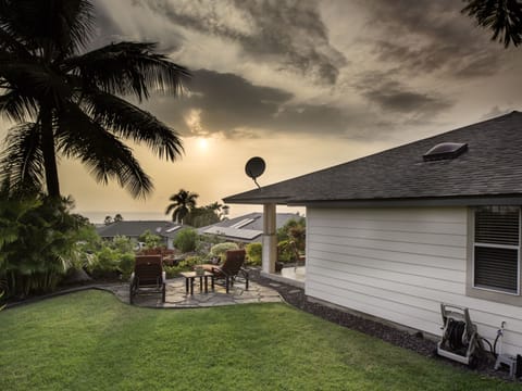 Hale Alaula, House of Sunset Glow