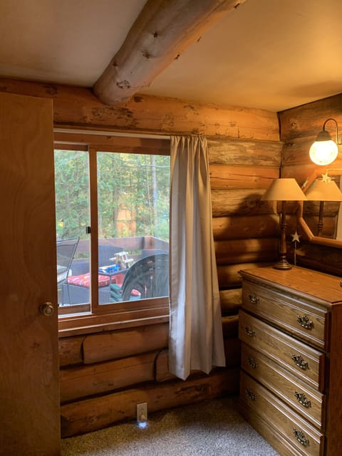 A view from guest bedroom which overlooks the deck