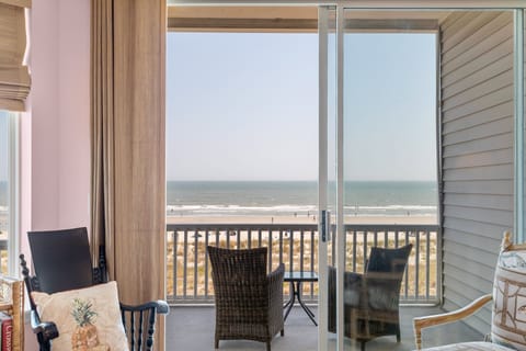 Living room ocean view