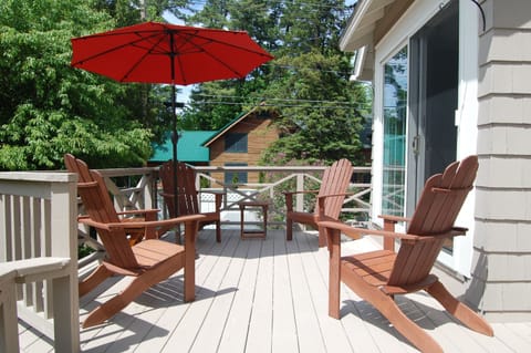 Sun Deck with gas grill