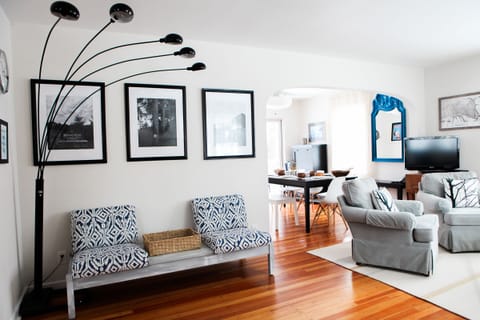 Main Floor- Front Entrance 