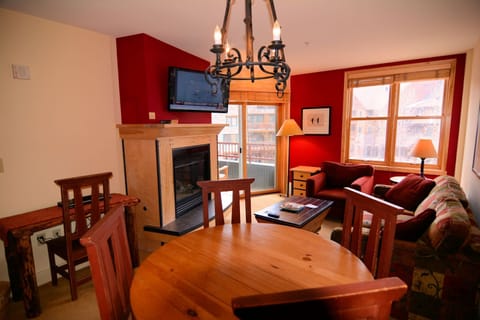 Living room, dinning room, Internet HDTV