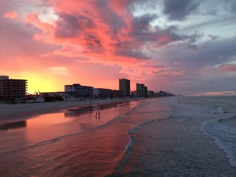 Beautiful sunset taken from Sunglow Pier