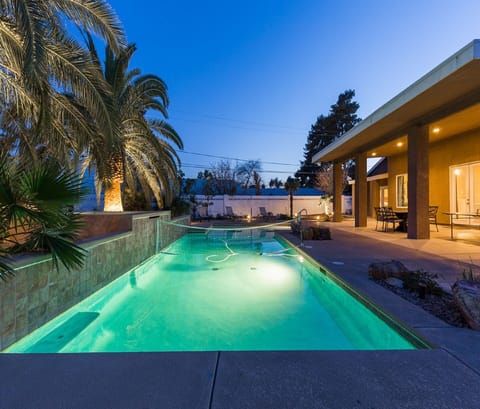 Pool/ Spa/ Volley Ball Net, Back Patio