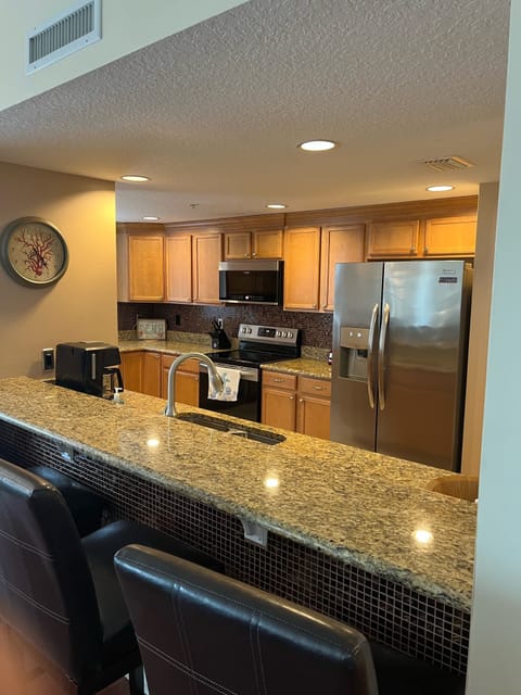 Breakfast bar seating