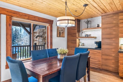 Big table, big laughs, big memories