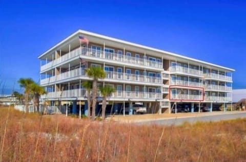 Location of unit in Building. Unit faces south-east. 
