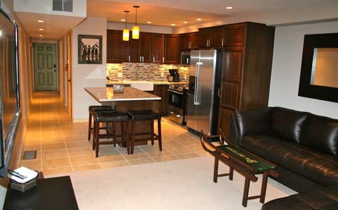 Gourmet Kitchen, Stainless steel appliances, granite counter tops, Island seats