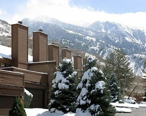 Located at the mouth of Little Cottonwood Canyon,  7 miles from Snowbird/Alta