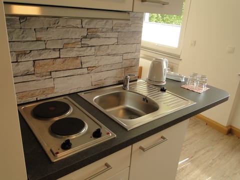 Apartment | Private kitchen | Shared fridge, microwave