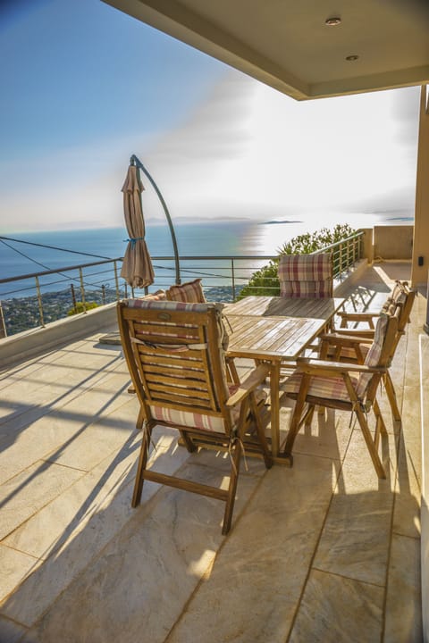 Deluxe Apartment, Sea View | Balcony