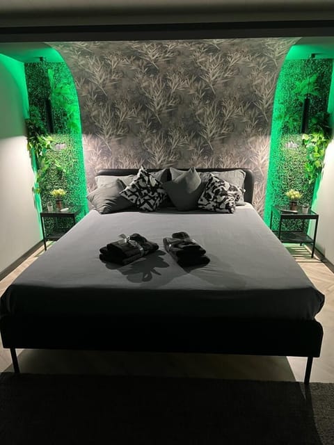 Basic Triple Room, Multiple Beds, Garden View | Premium bedding, memory foam beds, in-room safe, free WiFi