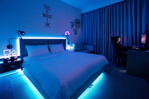 In-room safe, desk, blackout drapes, soundproofing