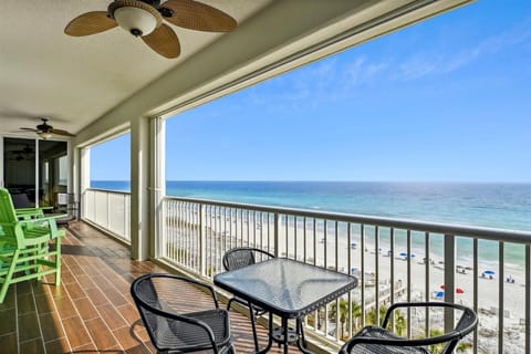 Condo, 3 Bedrooms | Property grounds