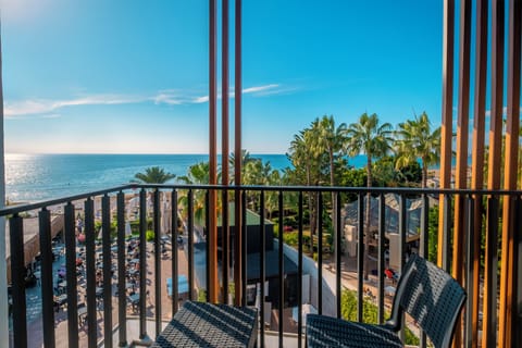 Economy Room, Sea View, Beachfront | Minibar, soundproofing, free WiFi, bed sheets