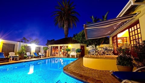 Outdoor pool, open 9:00 AM to 7:00 PM, sun loungers