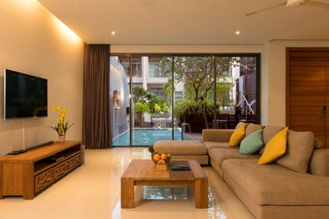 Luxury Villa | Living room | Smart TV