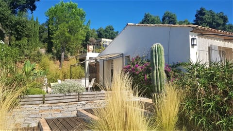 Comfort Double Room, Garden View (Tortue) | Garden view