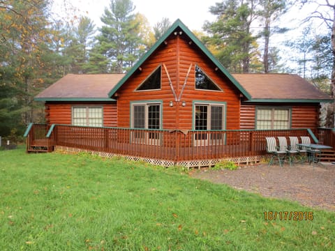 Summer at Skyhawk Hideaway