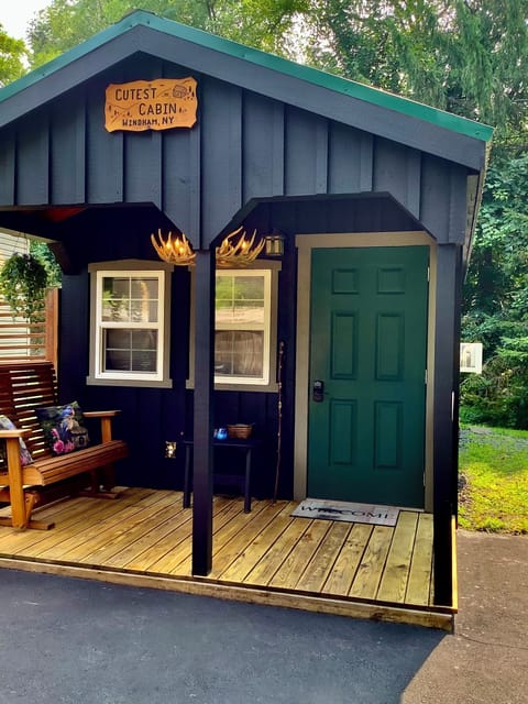 The Cutest Cabin close to skiing & town